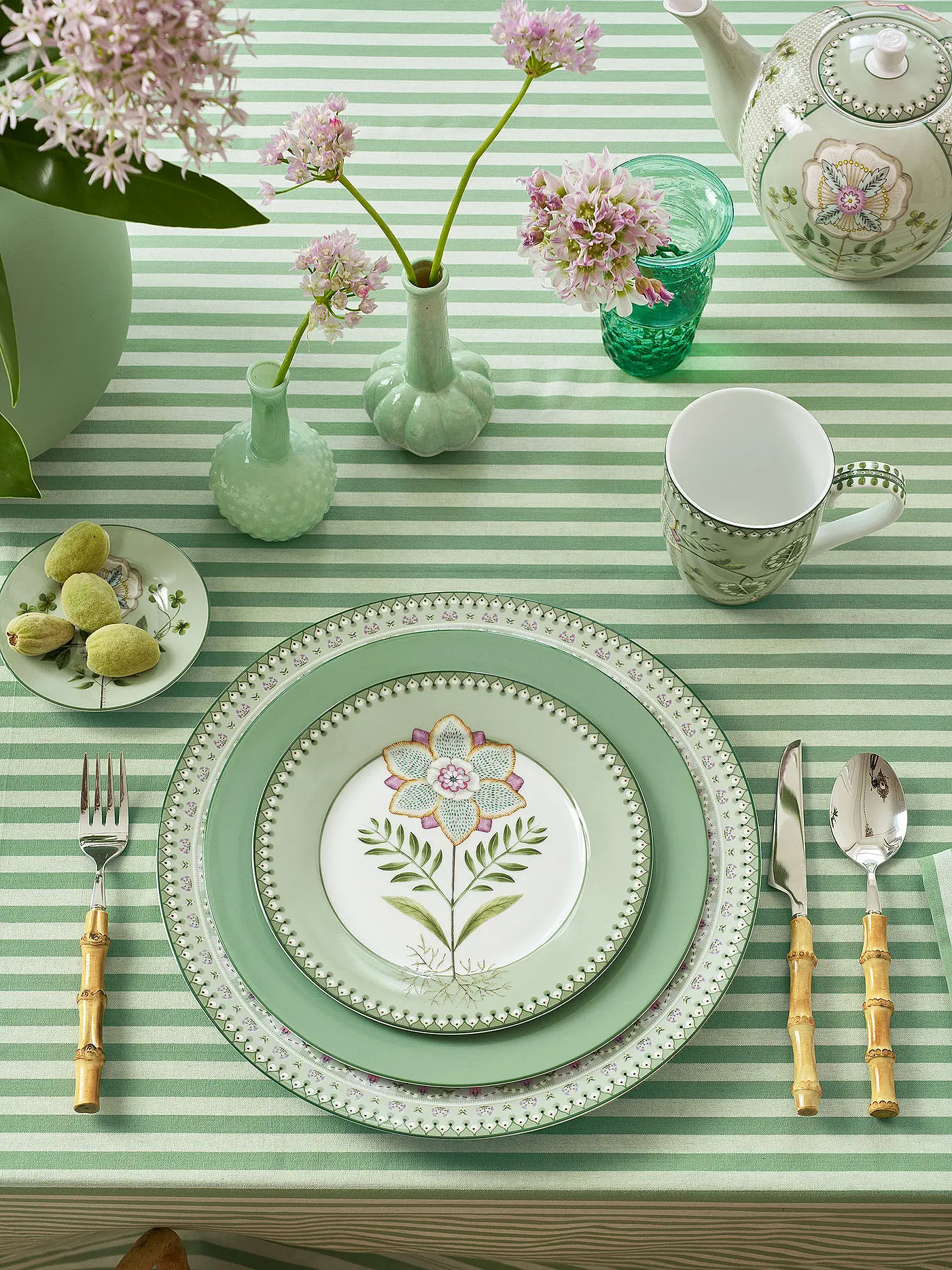 PIP STUDIO | Frühstücksteller klein LILY & LOTUS 21cm Light Green | 